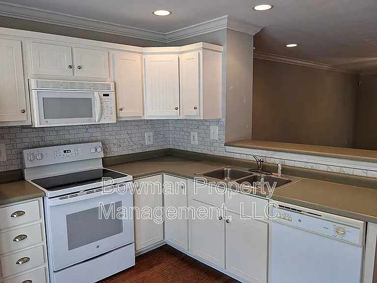 660 Barnett Shoals Rd #125 — Photo 7