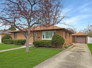 1010 E Byrd St, Appleton, WI 54911