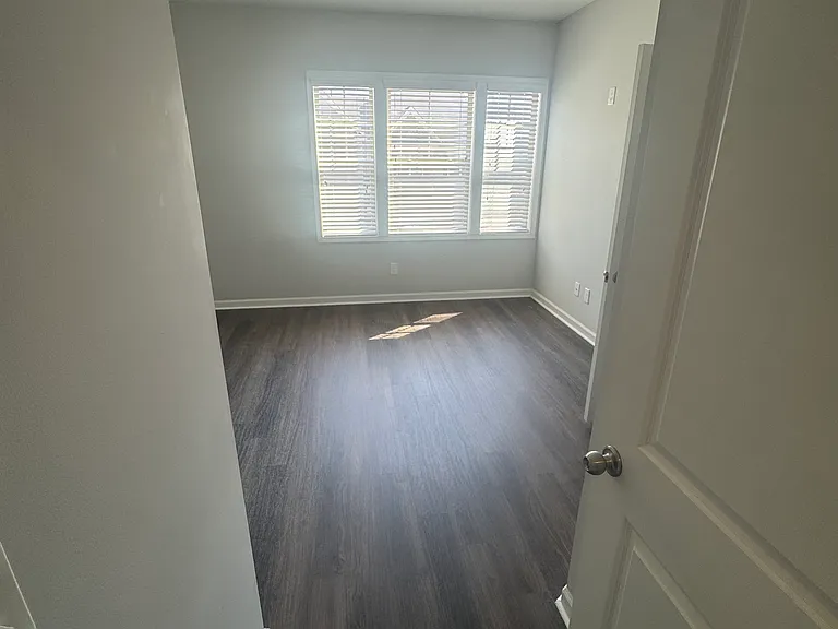 2559 Irwell Way — Photo 11