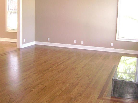 5th image of 1600 Bingham Dr #2
