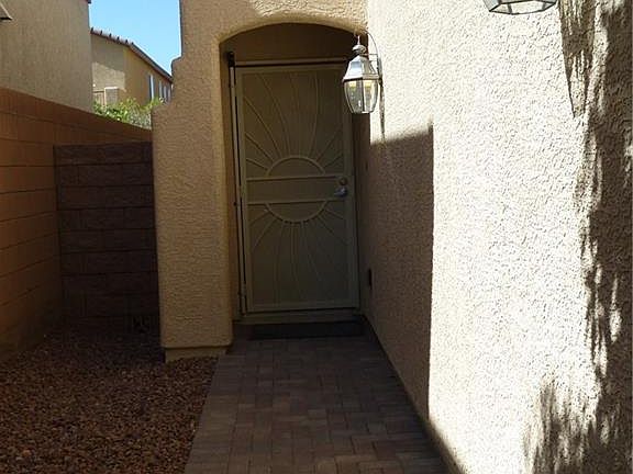 2nd image of 10652 Cumberland Creek Ave