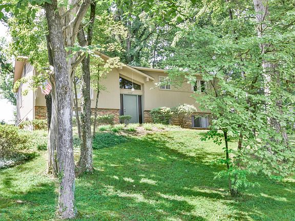 3rd image of 1112 Watercress Dr