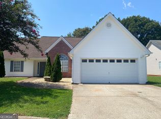 900 Harbins View Dr, Dacula, GA 30019