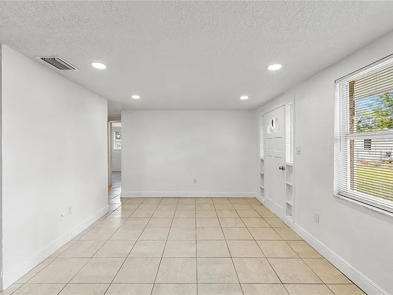 10803 Hyssop St — Photo 5