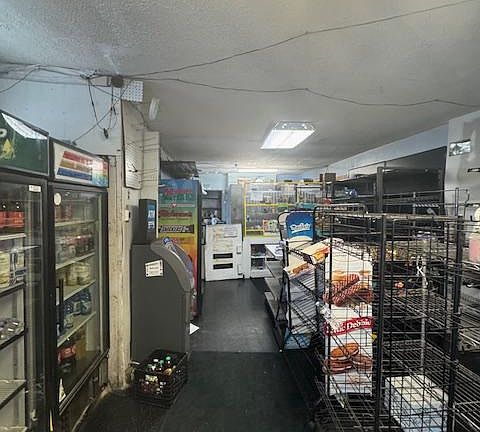 5th image of 1100 W 2nd St