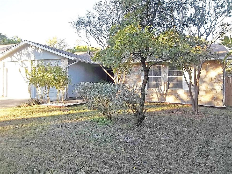 1st image of 11902 Stout Oak Trl