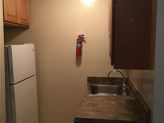 4th image of 1433 Kingston Ave APT 8