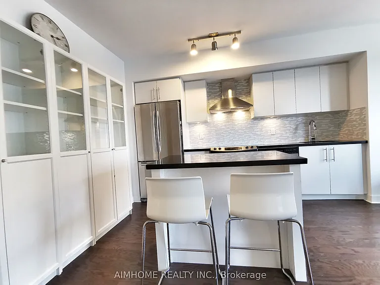58 Orchard View Blvd #2007 — Photo 16