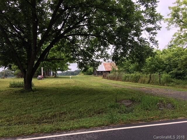2nd image of 3308 Ridge Rd