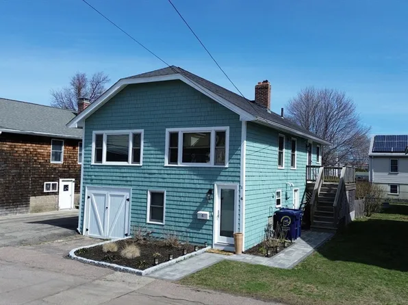 4 Stafford Rd, Hull, MA 02045