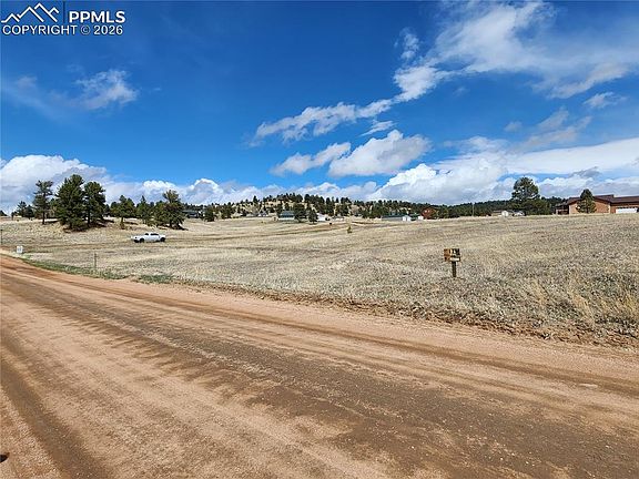 3rd image of 714 Empire Rd