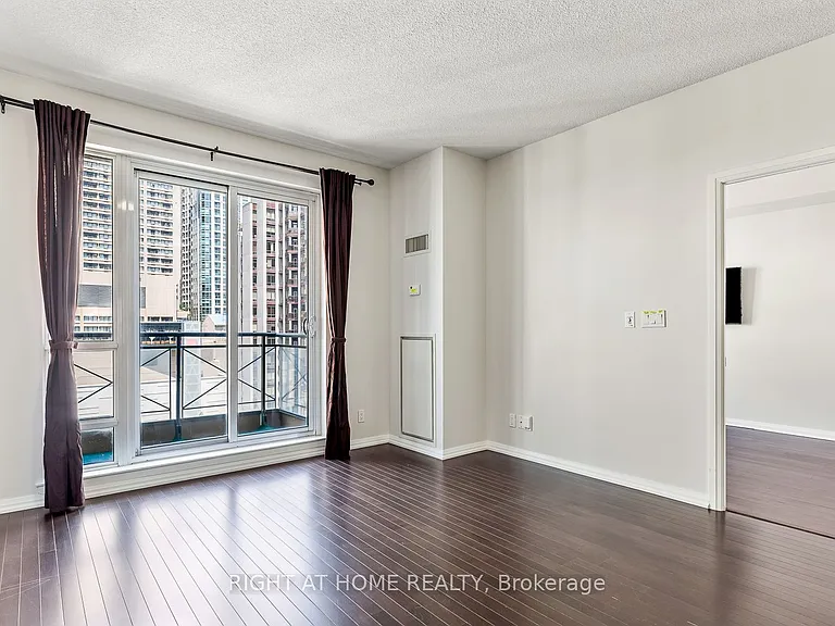 35 Hayden St #1409 — Photo 9