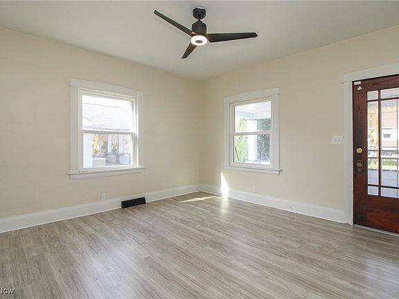 4th image of 1559 Wakefield Ave