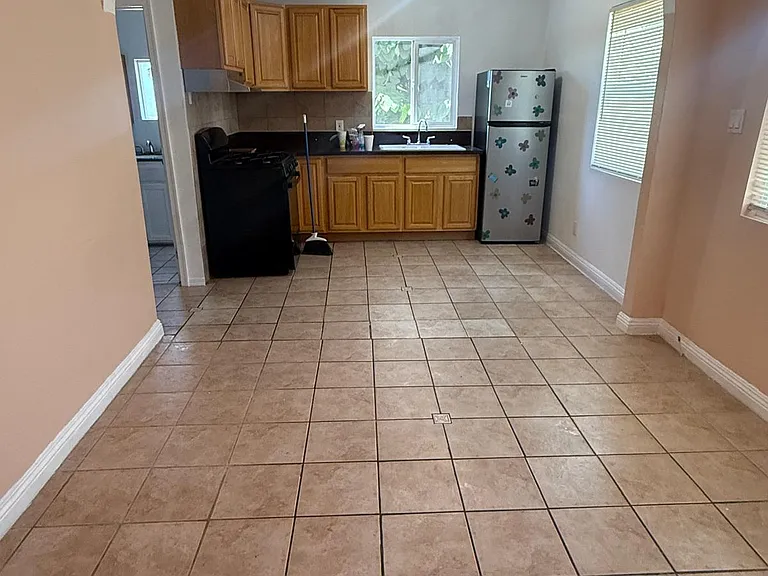 Kitchen + living
