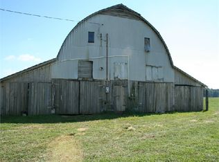 283 Bob Perry Rd, Bethpage, TN 37022