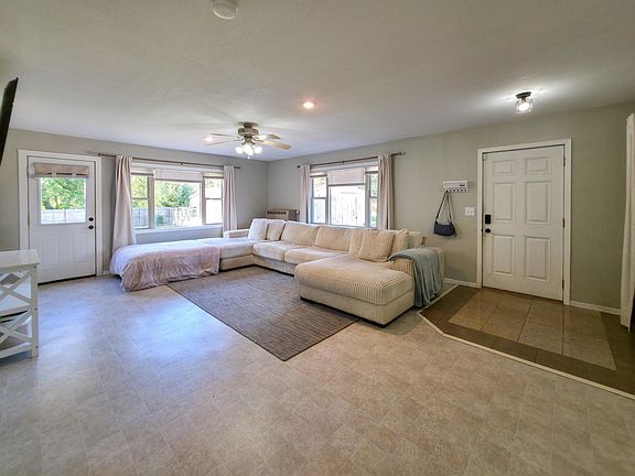 4th image of 22675 Quamba St #1A
