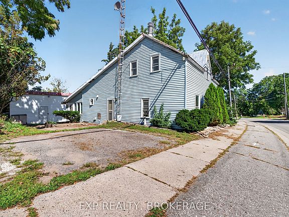 2nd image of 1654 County Road 10 Rd