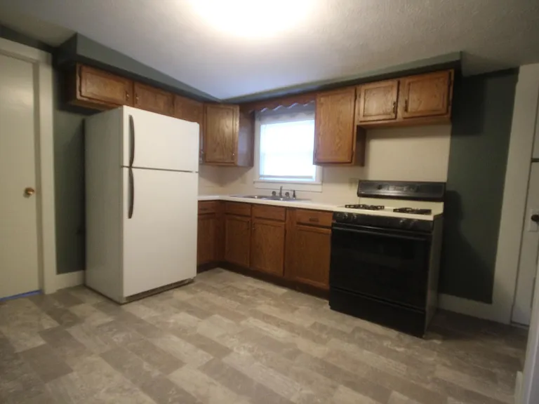 415 W 12th St — Photo 3