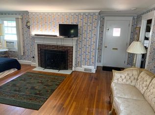 35 Howland Ave, East Providence, RI 02914
