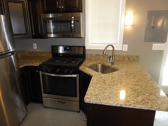 3rd image of 11603 Silverleaf Ln #C