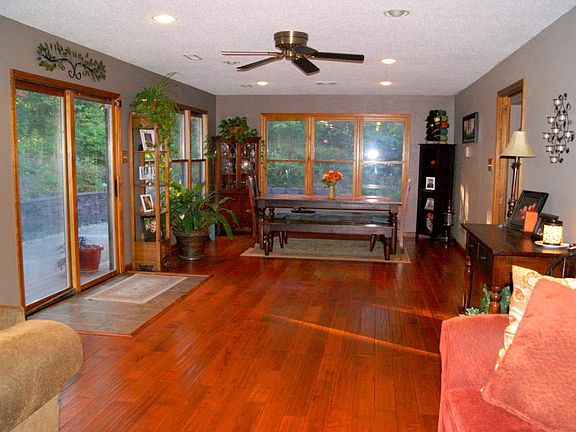 5th image of 5724 S Lakeshore Dr