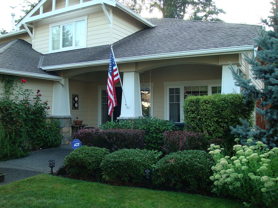 1st image of 242 249th Pl NE
