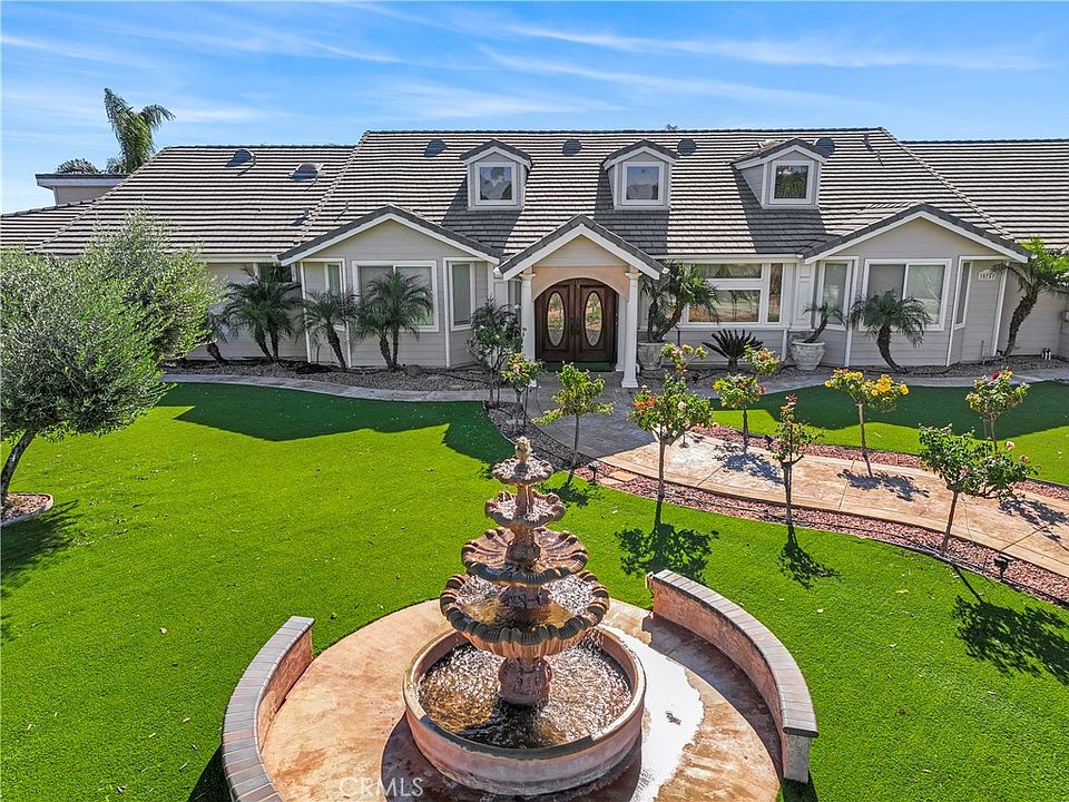 1st image of 35751 Avenida La Cresta
