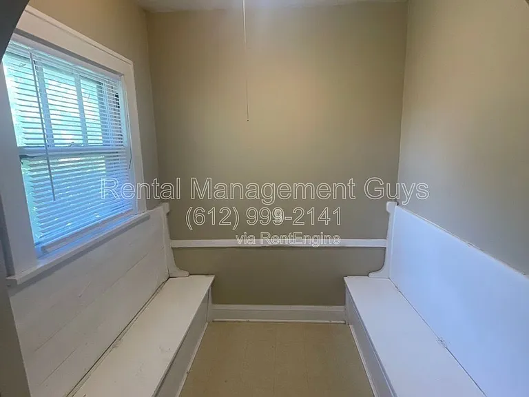 1649 Russell Ave N #2 — Photo 15