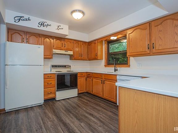 4th image of 13320 Woodland Ln
