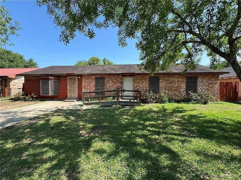 1st image of 300 W Chelo Dr