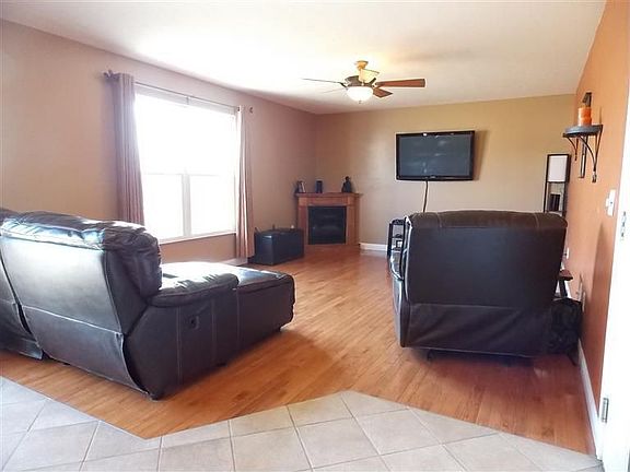 5th image of 10343 Vicksburg Ln