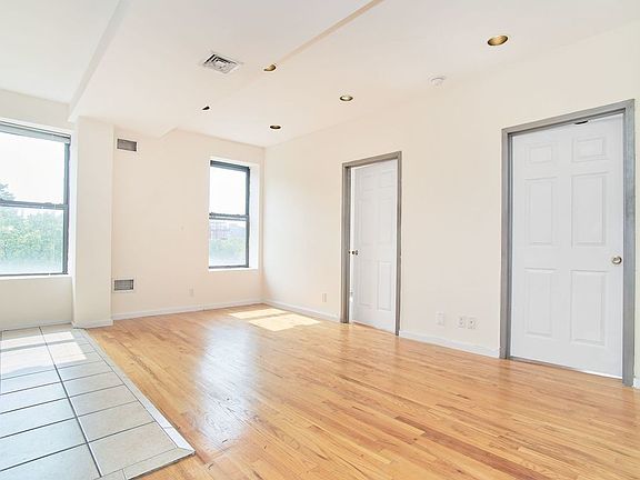 3rd image of 1627 Park Ave APT 5A