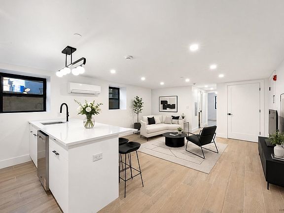 4th image of 166 Hancock Ave #G03