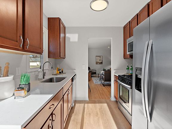2nd image of 5568-5570 Xenia Ave N