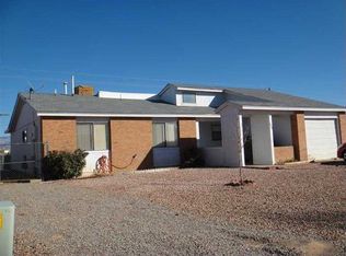 630 Sunflower Dr SW, Rio Rancho, NM 87124