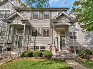 17440 Teton Cir, Lockport, IL 60441