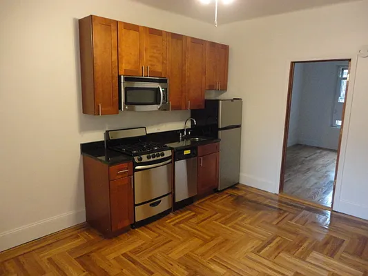 Rented by Bohemia Realty Group | media 31