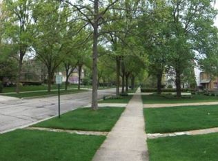 525 Edgewood Pl, River Forest, IL 60305