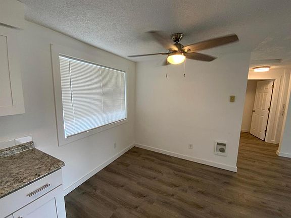 5th image of 705 Willow St #1