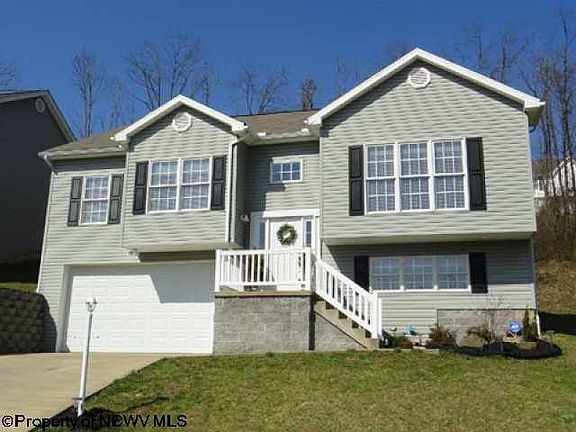 3rd image of 211 Patriot Ln