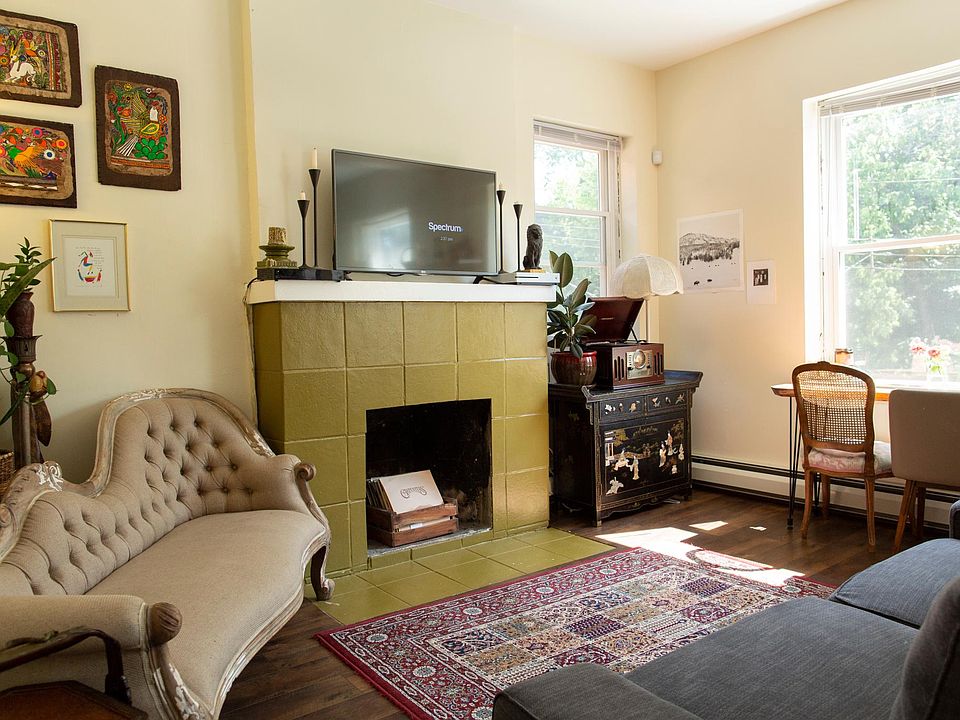 1st image of 630 Straight St #2
