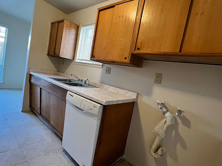 5105 Danny Dr — Photo 8