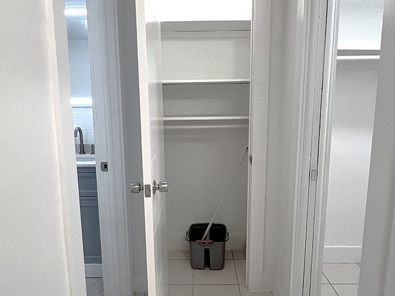 3rd image of 1234 Euclid Ave APT 5