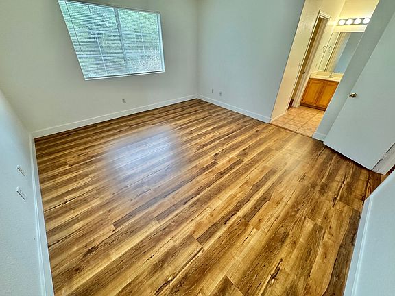4th image of 9916 La Paca Ave