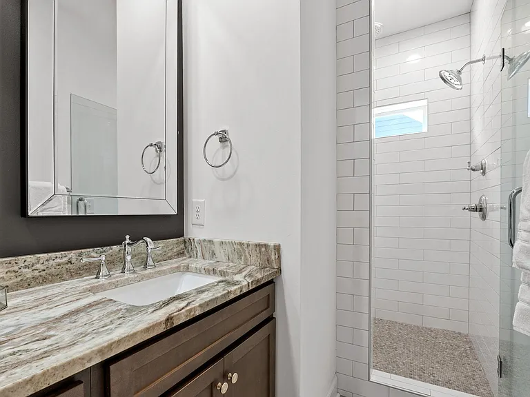 109 W Circle Ave — Photo 22