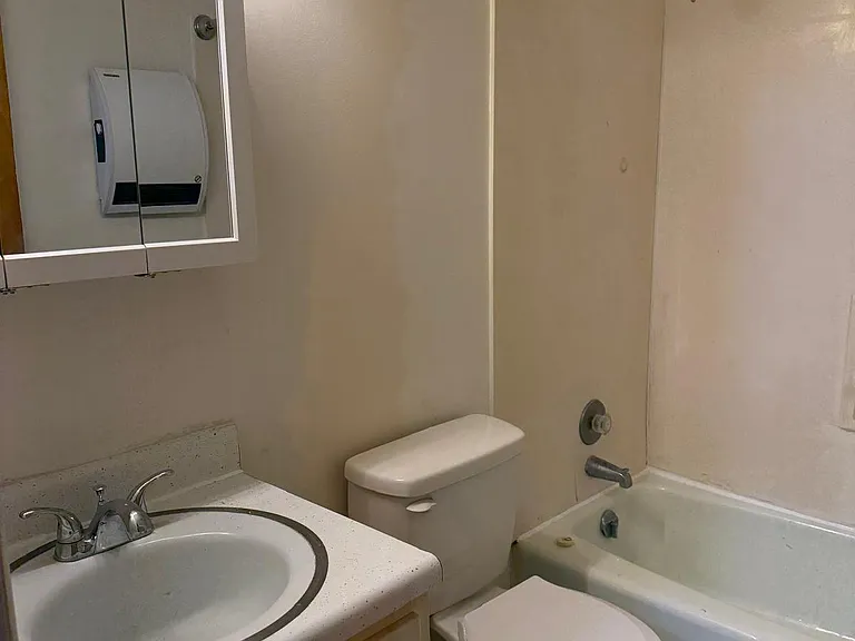 68 Webb Cove Rd #D — Photo 31