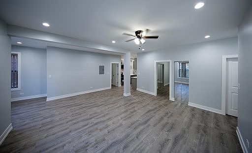 4th image of 7663 N Rogers Ave #1