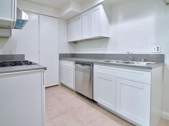 3rd image of 1831 Ramona Ave APT 6