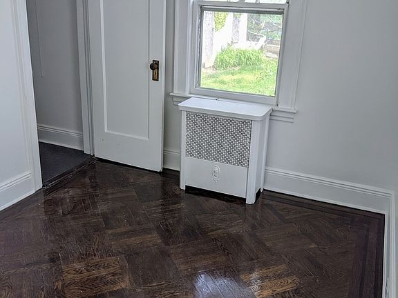 5th image of 111-11 196th St