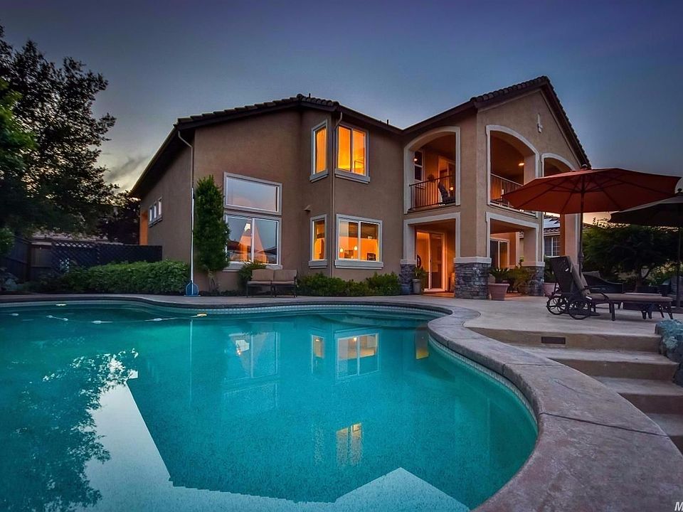 1st image of 5109 Mertola Dr